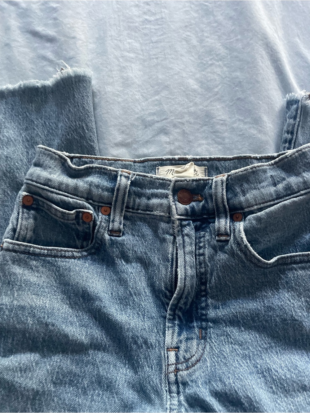 Women’s High-Rise Straight Jeans in Light Blue - Picture 2 of 6